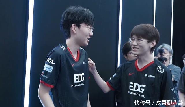 日仍然选择 日仍然选择