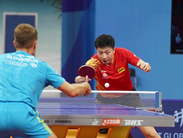 量观众驻足 量观众驻足