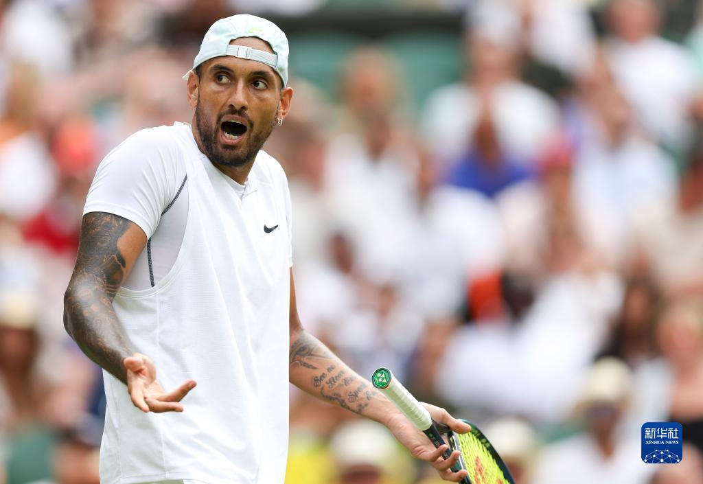 表现出了极 表现出了极